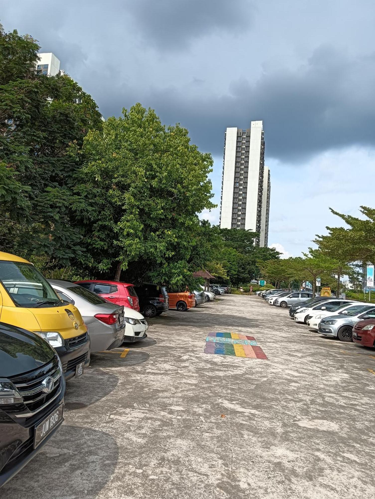 Sweet & Happy Ai - Laman Glasier, Country Garden Park Apartment